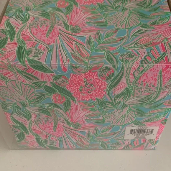 Lilly Pulitzer Floral Ceramic Mug with Gold Handle - Picture 2 of 3